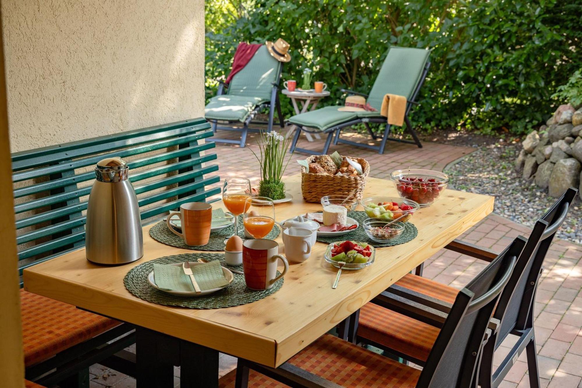 Burtevitz Ferienhaus Preetz 1A - Idylle Unter Reet المظهر الخارجي الصورة