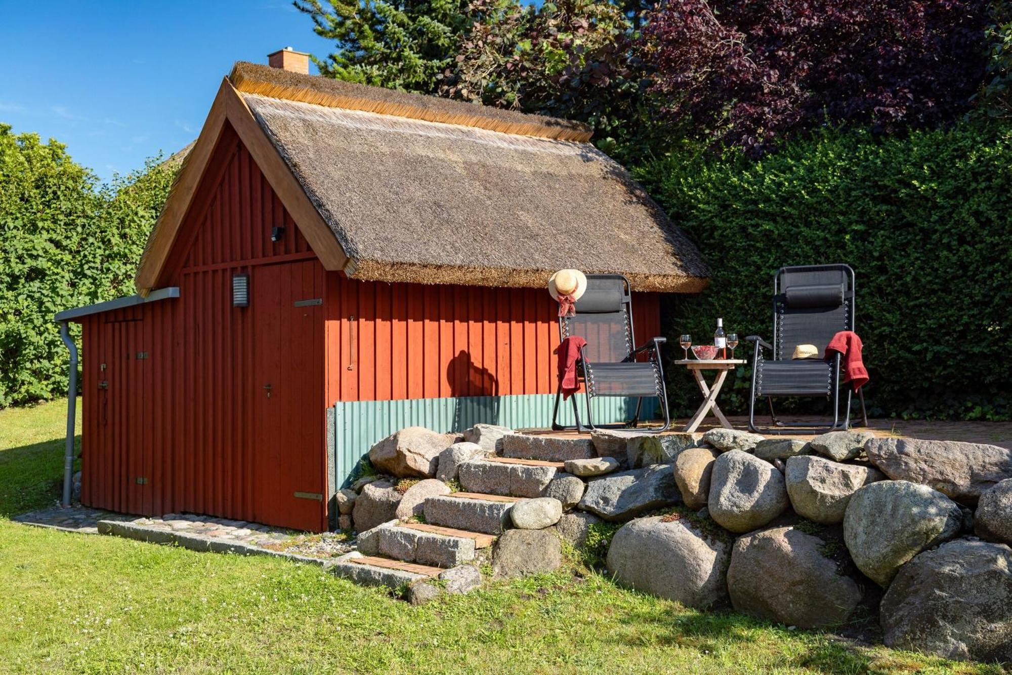 Burtevitz Ferienhaus Preetz 1A - Idylle Unter Reet المظهر الخارجي الصورة
